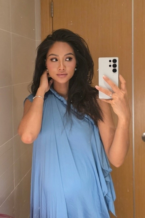 Vóc dáng đẹp mỹ mãn của bà bầu năng động nhất showbiz việt - 7