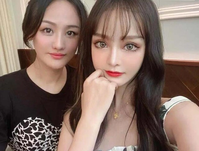 Xinh như gái 20 bà nội u50 chăm cháu thường xuyên bị nhầm là mẹ bỉm con dâu tiết lộ điều ít người biết - 3