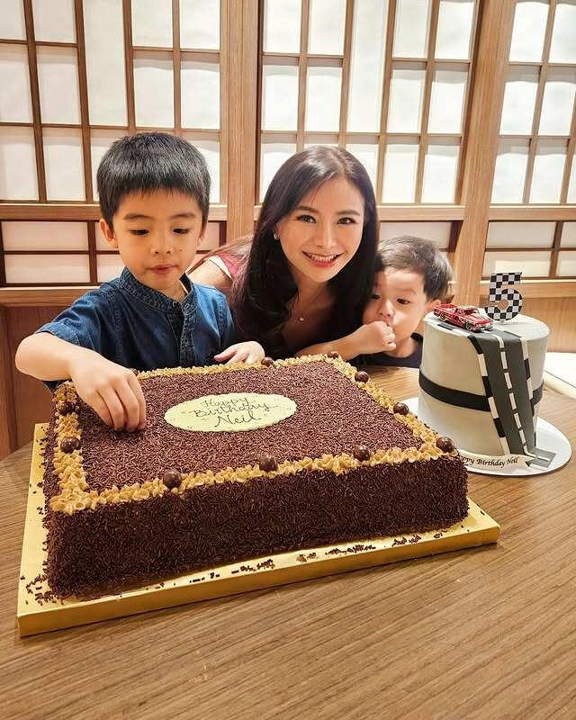 Xinh như gái 20 bà nội u50 chăm cháu thường xuyên bị nhầm là mẹ bỉm con dâu tiết lộ điều ít người biết - 11