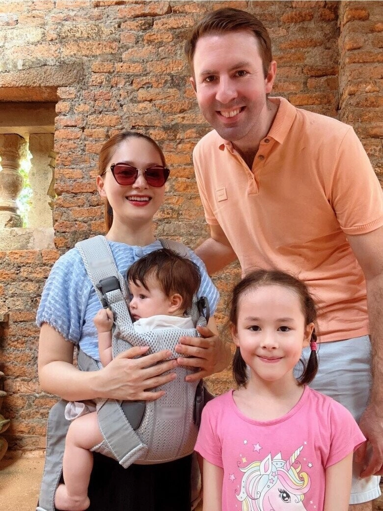 Xót cảnh lan phương khóc nức nở nhập viện cấp cứu trong lúc ly hôn chồng tây đến 3h sáng mới thấy nhẹ nhõm - 12