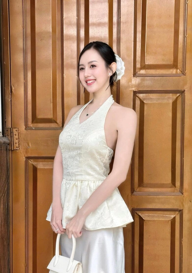 Xuất hiện bản sao của mai phương thuý chuẩn bị ghi danh hoa hậu việt nam nhan sắc cỡ nào mà cđm xốn xang - 11