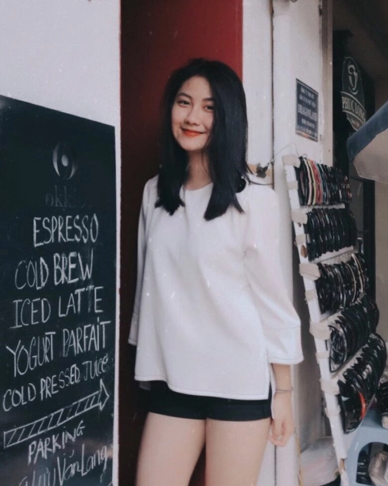 Xuất hiện cô gái là đối thủ của hoa hậu tiểu vy nhiều lần lộ nhan sắc thật ảnh quá khứ mới ngỡ ngàng - 7