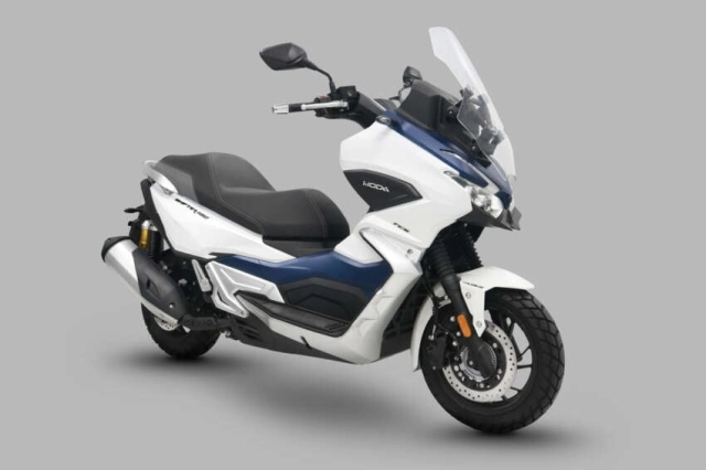 Xuất hiện đối thủ mới của honda adv350 vừa ra mắt ở malay với giá bán chỉ 128 triệu đồng - 4