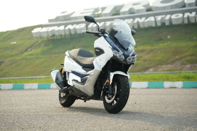 Xuất hiện đối thủ mới của honda adv350 vừa ra mắt ở malay với giá bán chỉ 128 triệu đồng - 7
