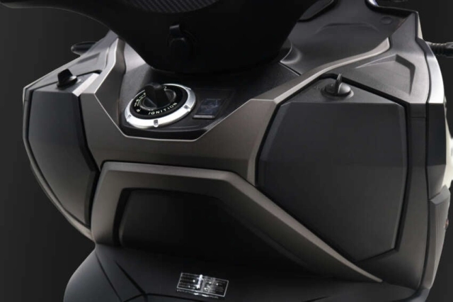 Xuất hiện đối thủ mới của honda adv350 vừa ra mắt ở malay với giá bán chỉ 128 triệu đồng - 16