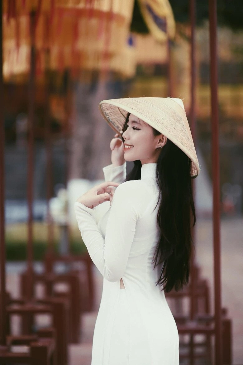 Xuất hiện nữ thiếu uý thi hoa hậu việt nam được khen có nụ cười triệu đô và nhan sắc sáng bừng - 9