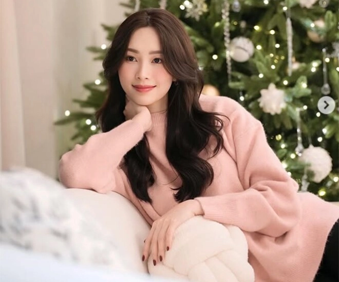 Xuất thân thôn quê thần tiên tỷ tỷ đẹp nhất việt nam nay làm phu nhân hào môn vẫn chỉ kè kè 2 kiểu túi xách giàu ngầm - 1