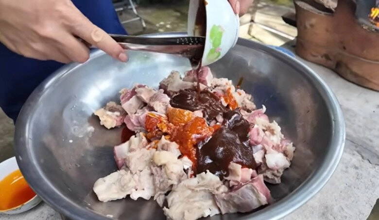 Xúc động diễn viên 52 tuổi nấu cho mẹ món ăn từ dược liệu quý ai cũng khen người con có hiếu - 4