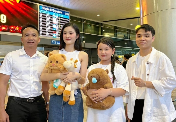 Ý nhi phủ nhận chia tay bạn trai - 1