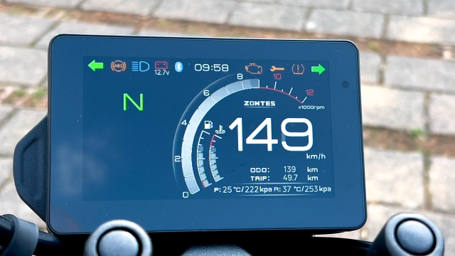 Zontes 125 c2 làn gió cruiser mới cho anh em đam mê phong cách cổ điển - 4