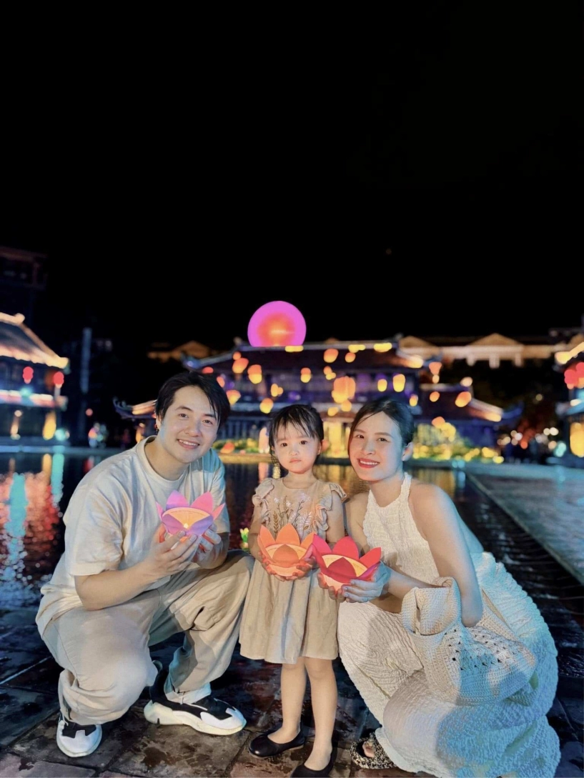 2 con gái của đông nhi như đúc 1 khuôn từ ông cao thắng ái nữ đầu lòng ra dáng chị cả quấn quýt em - 5