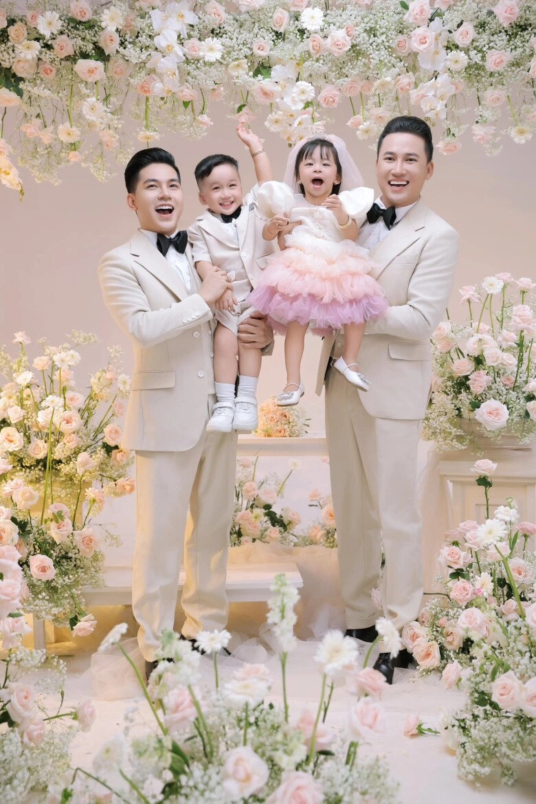 2 con thanh đoàn và hà trí quang được nuôi dạy lễ phép mỗi bé thừa hưởng nét đẹp từ một bố - 5