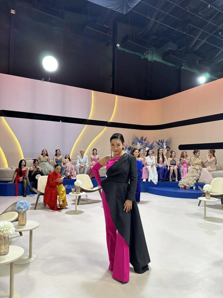 2 đỗ mỹ linh của showbiz việt người làm dâu hào môn sống kín kẽ người nuôi con riêng của chồng thành tài - 11