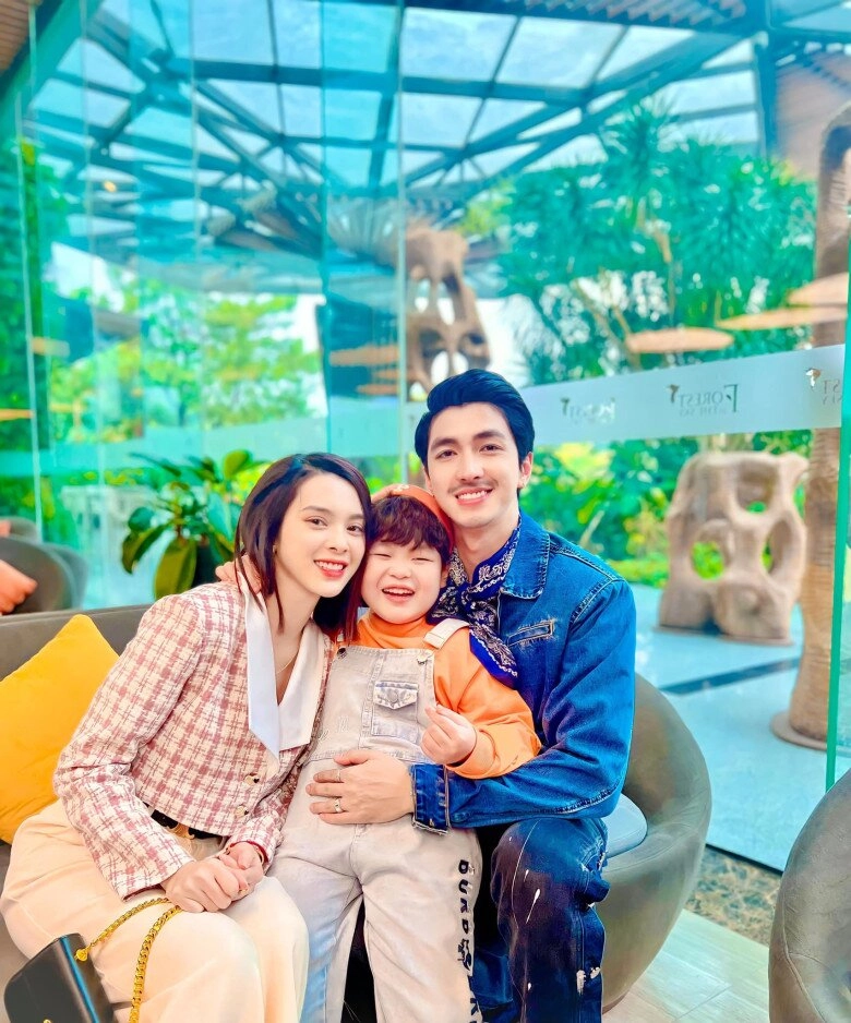 2 người con của hồng đăng - lan phương tái ngộ sau 3 năm em trai đã nặng bằng chị ái nữ trổ dáng cao 1m6 - 18
