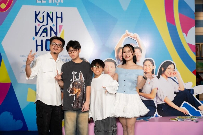 2 quý tử nhà hứa minh đạt lần đầu đóng phim với cha mẹ lâm vỹ dạ nói không cơ cấu giúp các con - 6