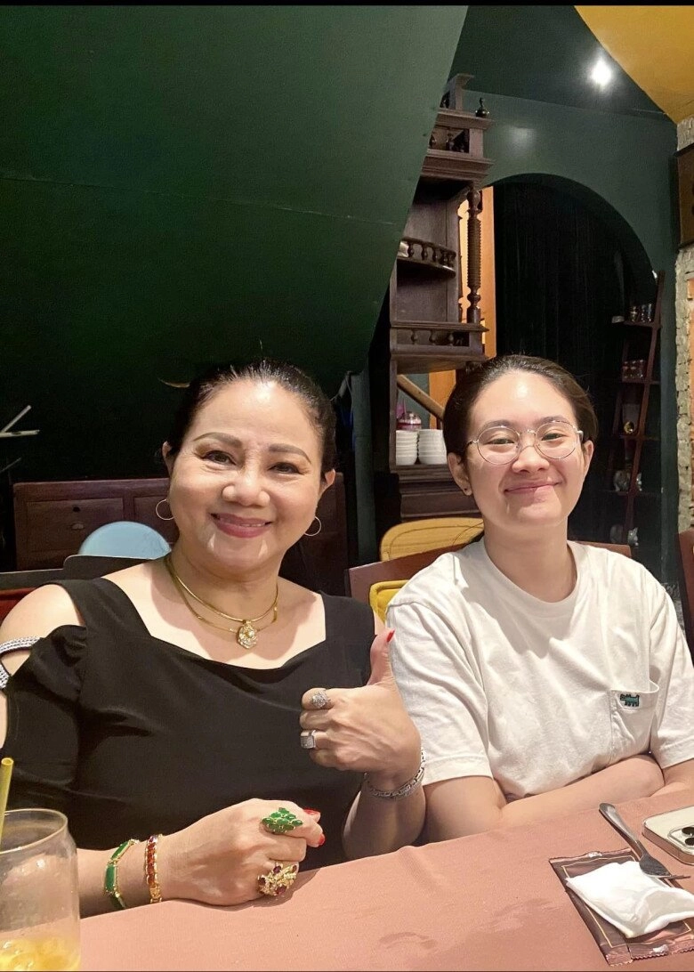 2 sao nữ họ trương tên ngọc ánh cùng làm mẹ đơn thân đều làm bạn với chồng cũ có con gái đầy tài năng - 5