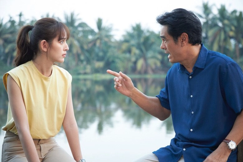 25 năm sống cùng bố dượng ông chưa từng bước vào phòng tôi cho đến khi mẹ tiết lộ lý do - 2