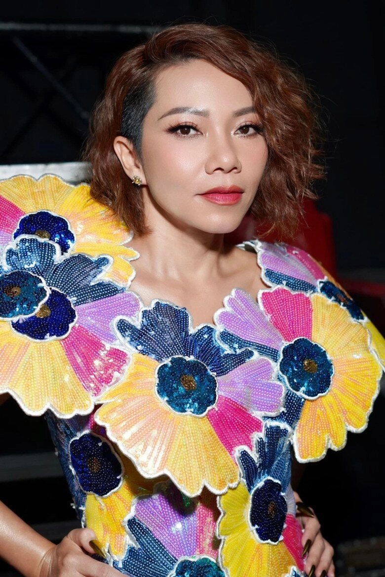 3 nữ ca sĩ tuổi tỵ thành công nhất showbiz người giàu sụ bên chồng u70 người lấy đại gia gốc hoa phong độ - 10