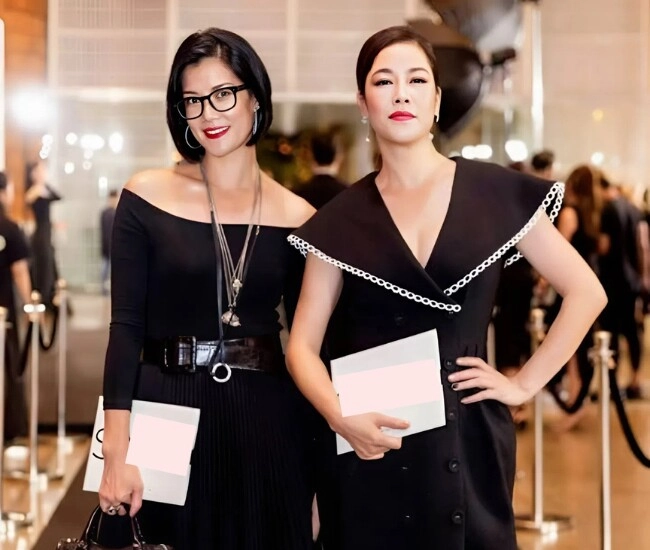 4 cô em gái xinh cực phẩm nhưng không vào showbiz của sao việt có người 50 tuổi khí chất vẫn ngời ngời - 1
