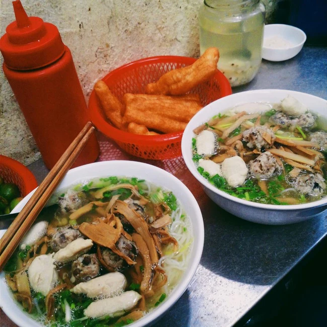 4 địa chỉ ăn bún mọc ngon nhất hà nội chủ quán nặn tới đâu bán tới đó khách ăn bao nhiêu tính tiền bấy nhiêu - 4