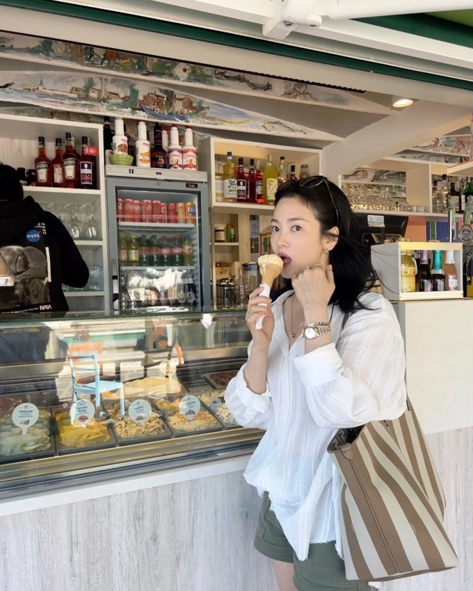 4 nguyên tắc giúp song hye kyo trẻ hóa làn da dù hay ăn đồ ngọt - 2