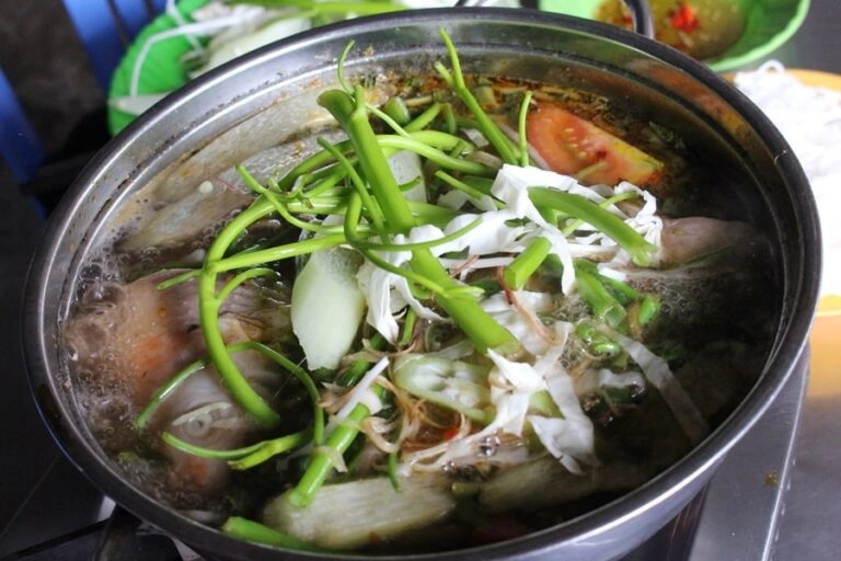 4 quán lẩu nổi tiếng nhất làng đại học giá sinh viên mà như nhà hàng buffet cầm 50k là no căng bụng - 2