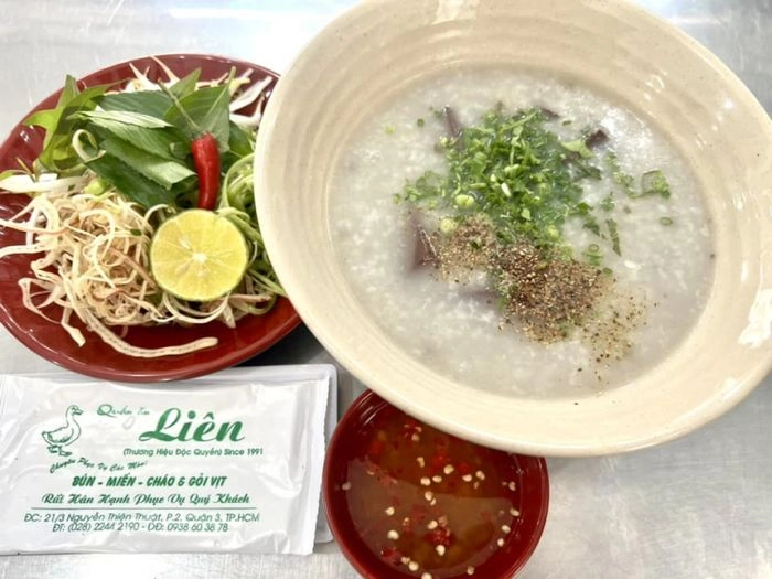 5 địa chỉ dành cho tín đồ cháo vịt ở sài gòn nguyên liệu chuẩn vịt quê quán vỉa hè chất lượng nhà hàng - 4