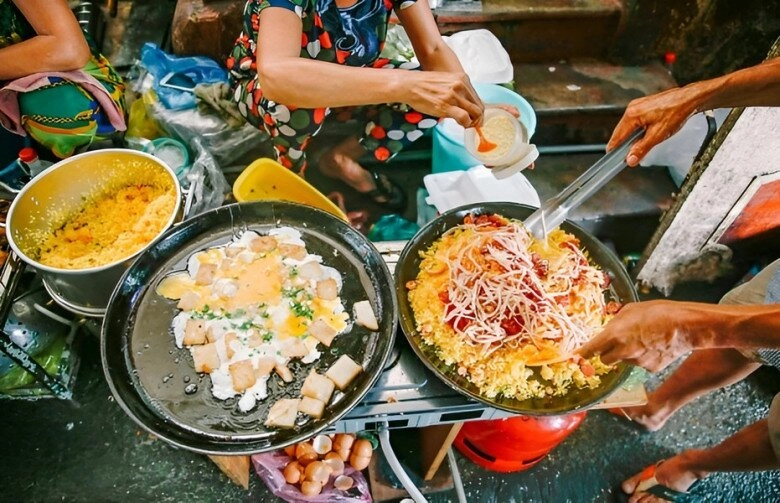 5 khu phố ẩm thực ngon nổi tiếng sài gòn món gì cũng bán có nơi chật hẹp chỉ toàn xe đẩy mà khách nườm nượp - 4