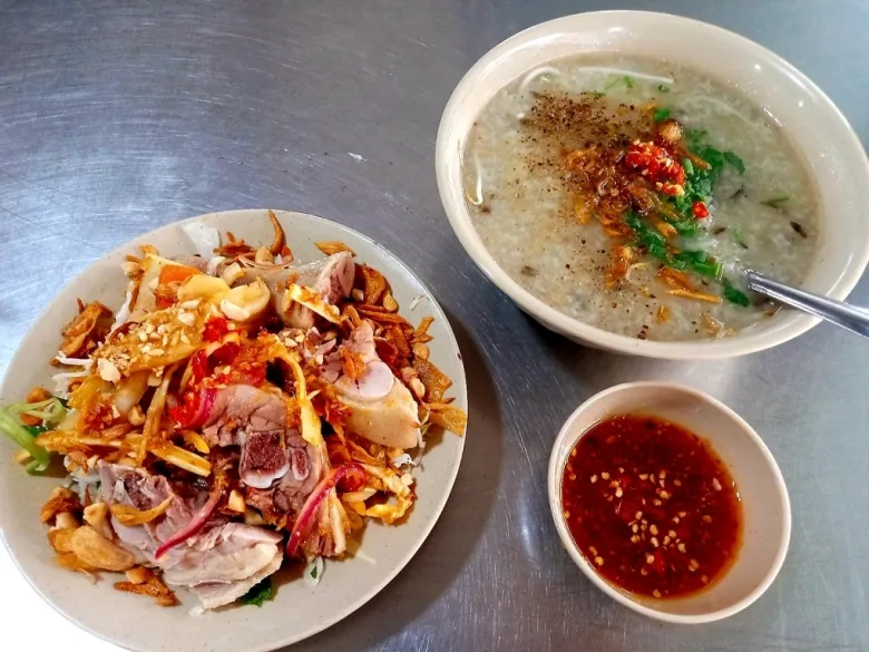 5 lựa chọn cho tín đồ món gỏi ở sài gòn giữ công thức khô bò bí truyền đu đủ bào tới đâu bán tới đó - 2
