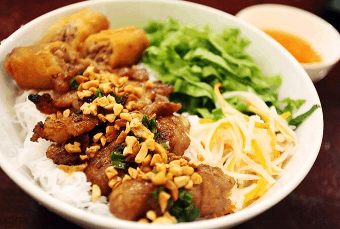 5 món được cưng nhất trong mùa nắng nóng ở sài gòn ngồi vỉa hè ăn vẫn ngon có tiệm khách vây kín chờ mua - 5