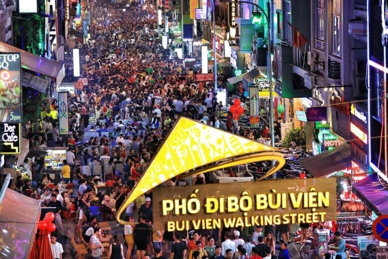 5 phố đi bộ hot nhất việt nam có nơi thu phí 99k vẫn nườm nượp khách trầm trồ với tuyến phố dài nhất cả nước - 7