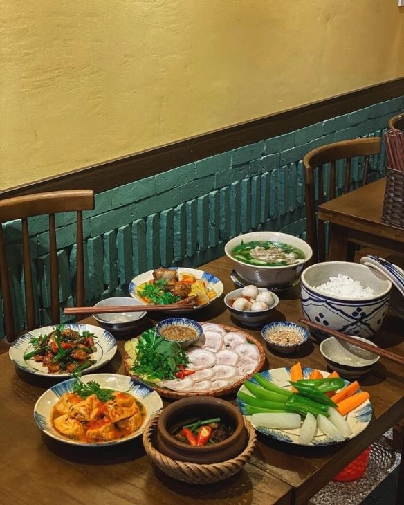 5 quán cơm nhà hà nội chuẩn vị mẹ nấu có nơi đạt sao michelin không gian nhà hàng mà giá bình dân - 4
