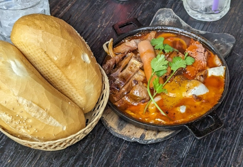 5 tiệm bánh mì sài gòn không thể bỏ qua giá 68000 đồngổ khách vẫn xếp hàng dài chờ mua nhận ship thẳng ra hà nội - 4