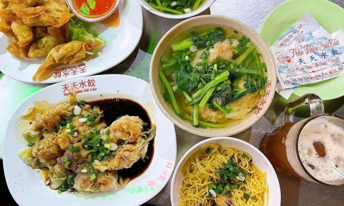 6 địa chỉ ăn uống xuyên đêm ở sài gòn có quán cơm tấm ma tiệm mì 65 năm không ngủ cháo 70ktô vẫn đông nườm nượp - 2