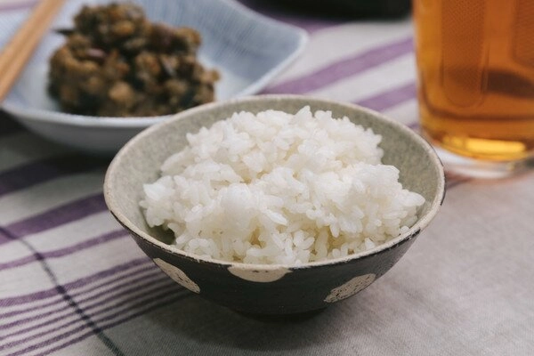 6 thói quen ăn uống khiến da trắng sáng hóa xỉn màu vàng vọt nhiều món chị em rất đam mê - 2