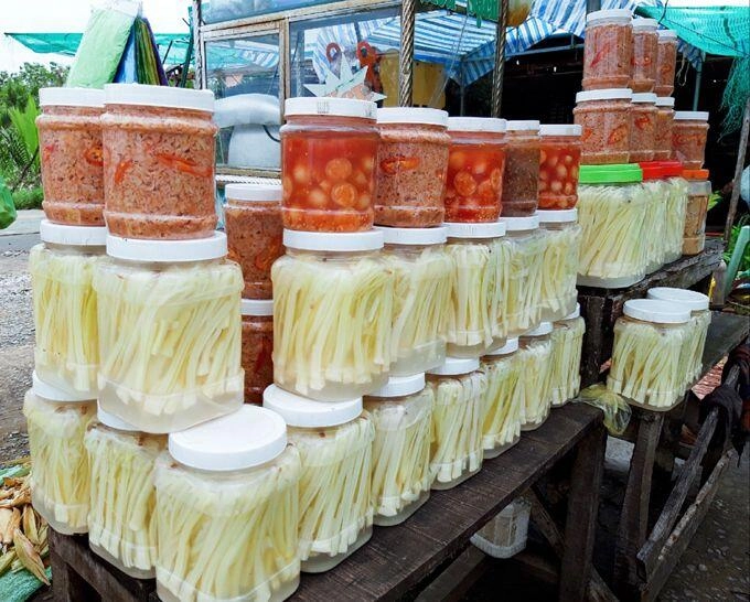 8 đặc sản cà mau mua về làm quà thì không có chỗ chê ai nhận cũng tấm tắc khen khéo chọn - 2
