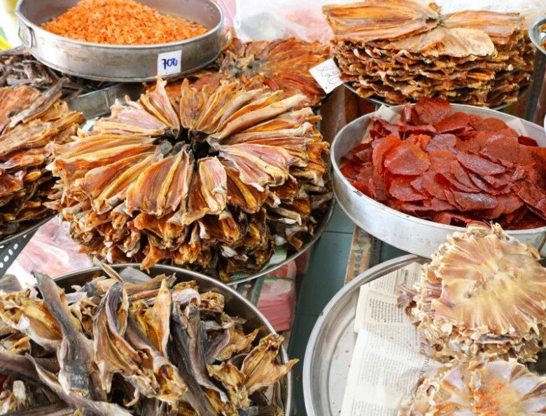 8 đặc sản cà mau mua về làm quà thì không có chỗ chê ai nhận cũng tấm tắc khen khéo chọn - 6