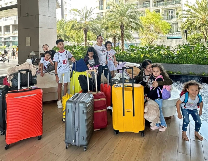 Á hậu 5 con bỏ cơ ngơi chục tỷ dọn ra đà nẵng sinh sống cảnh chuyển nhà dân tình nhìn mà ngán ngược - 4