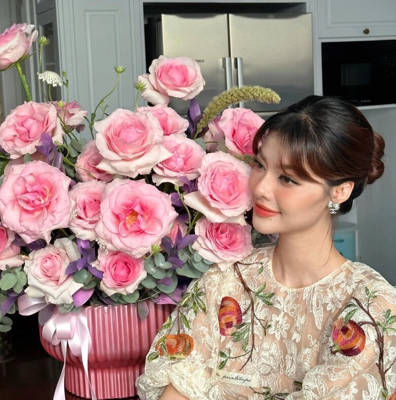 Á hậu lona kiều loan lộ ảnh bụng to vượt mặt dân mạng tò mò danh tính bố em bé - 3