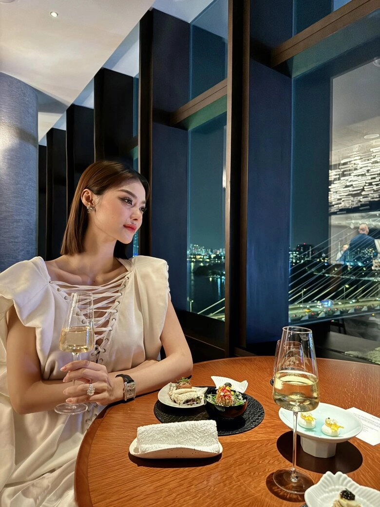 Á hậu lona kiều loan lộ ảnh bụng to vượt mặt dân mạng tò mò danh tính bố em bé - 9
