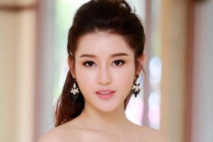 Á hậu việt mang vẻ đẹp đậm chất á đông làm dâu hào môn sinh 2 con vẫn trụ hạng nhan sắc bất ngờ - 3