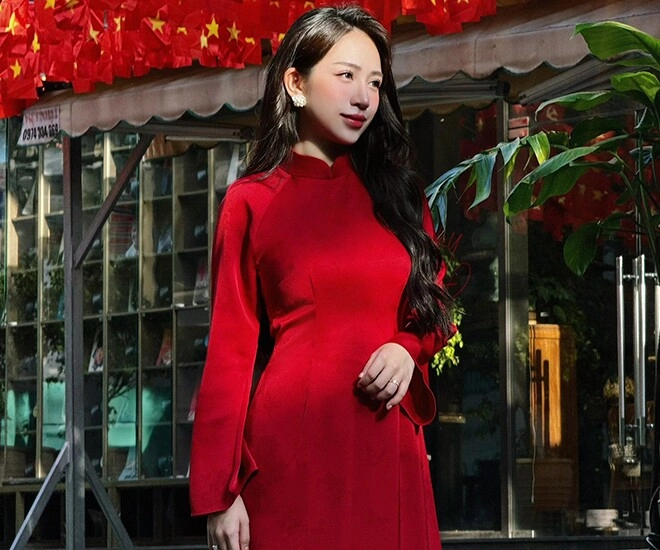 Ái nữ đại gia minh nhựa mặc áo dài đón lễ 29 khoe dáng thon gọn bất ngờ sau sinh con thứ 4 - 1