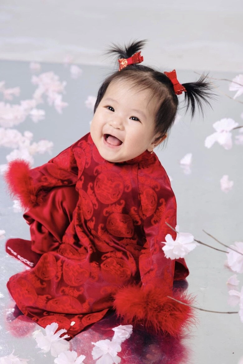 Ái nữ nhà sao việt đụng hàng áo dài đỏ đón tết con cường đô la như người mẫu con đoàn di băng thành cô dâu - 13