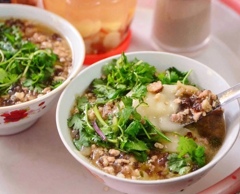 Ăn gì ở hà nội ngày mưa gió mách bạn những món ngon lề đường nóng hổi tín đồ ăn cay không thể bỏ qua - 2