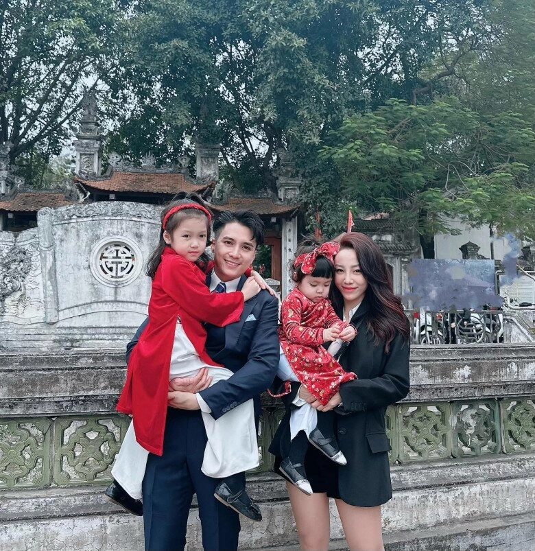 anh em sinh đôi cùng yêu quỳnh kool người nhớ con phát khóc khi đi làm người lão hoá ngược ở tuổi u40 - 15
