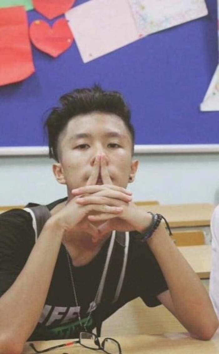 Ảnh tuổi thơ dữ dội của con trai vân dung rầm rộ trên mạng từ cậu bé đen thùi lùi thành soái ca - 6