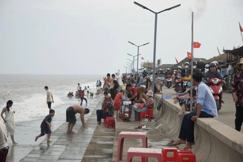 Bãi biển cách tphcm không xa vừa được phương khánh check-in sở hữu vẻ đẹp mộc mạc được mệnh danh thiên đường hải sản - 5
