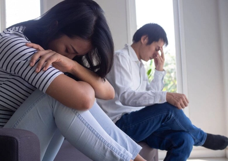 Bạn trai cũ chặn trước xe hoa cô dâu nói 1 câu cả tuần chồng không chạm vào người vợ - 2