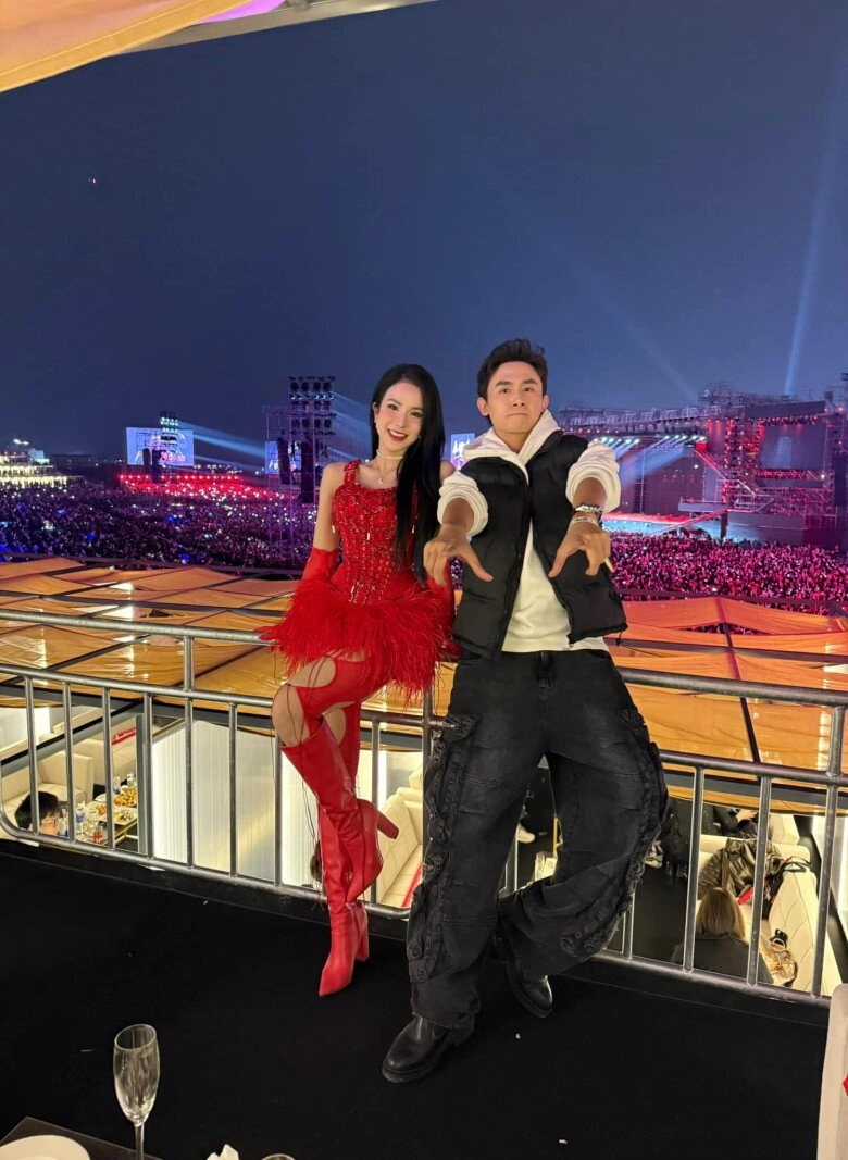 Bạn trai tin đồn của diệp lâm anh là hồng hài nhi nhỏ hơn 11 tuổi từng vướng nghi vấn yêu đồng giới - 7