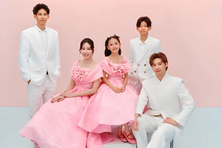 bánh đúc có xương của vbiz diva mỹ linh khoe con riêng lai đức của chồng 3 nàng hậu là mẹ kế dịu dàng - 6